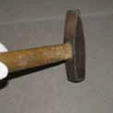 Posouzení stávajícího podkladu poklepem před aplikací dlažby/obkladu