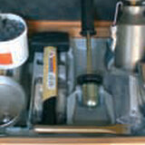 Změření vlhkosti podkladu pomocí CM metru před aplikací dlažby/obkladu