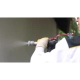 Omítka weberdur 3v1 zkracuje omítání na jediný krok