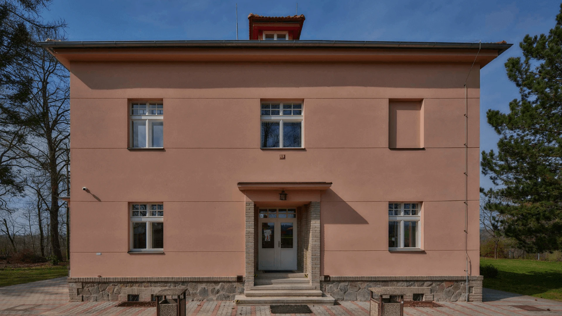 Památník Josefa Lady a jeho dcery Aleny, Hrusice