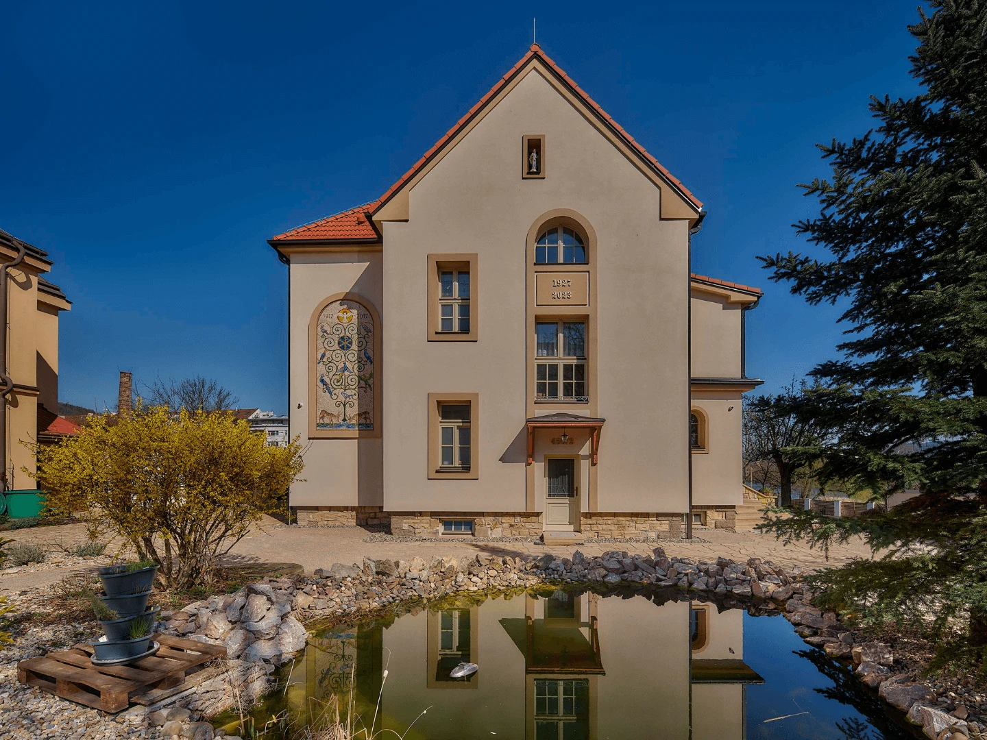 Komunitní centrum u Kostela sv. Petra a Pavla, Radotín