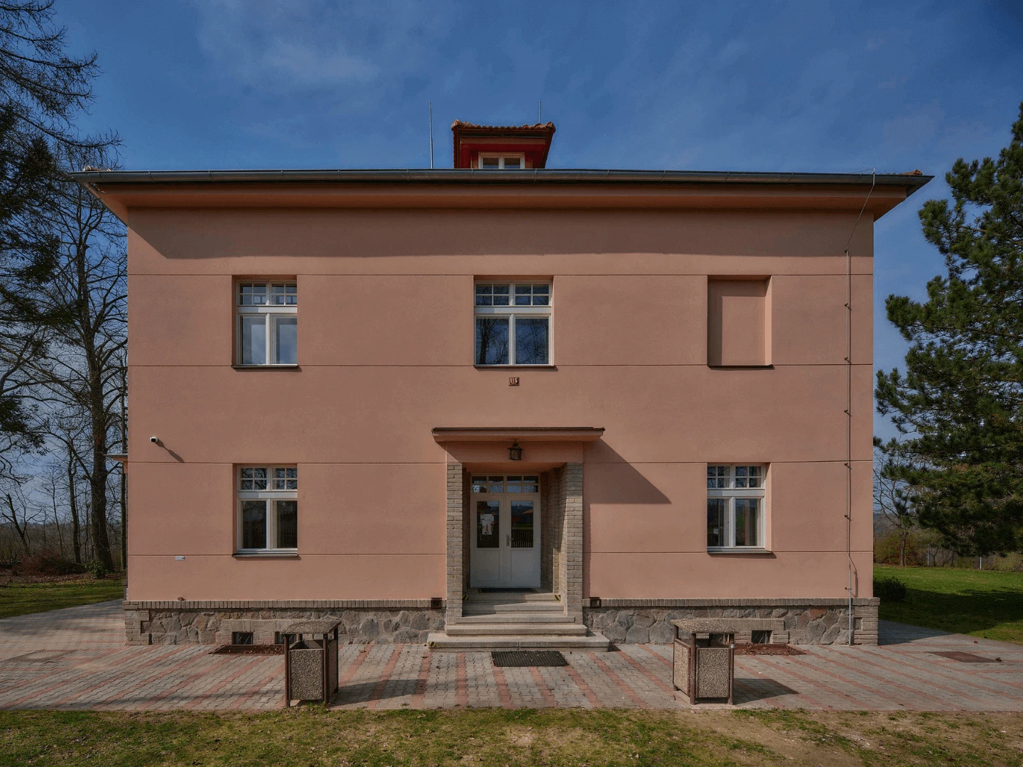 Památník Josefa Lady a jeho dcery Aleny, Hrusice