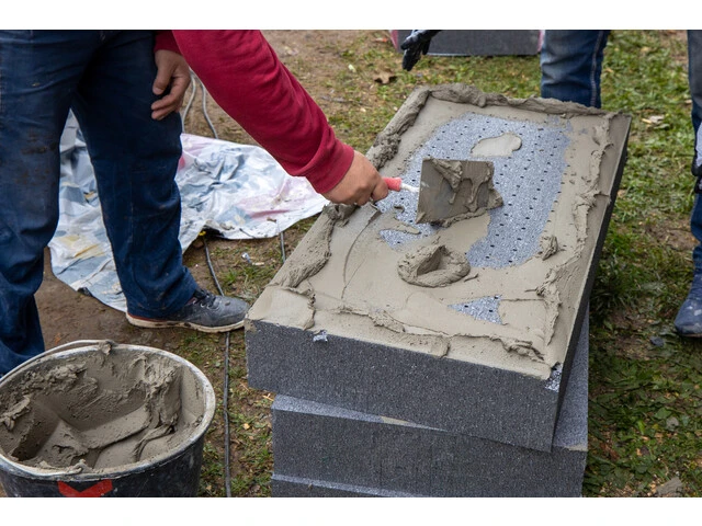 clima_krok3_nanaseni_lepidla