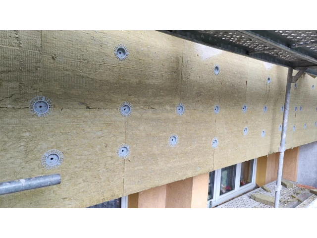 Nový ETICS - kotvení nové vrstvy tepelné izolace – Termoz CS II DT 110V Nový ETICS - kotvení nové vrstvy tepelné izolace – Termoz CS II DT 110V