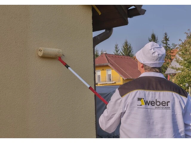 vrstvy barevného nátěru 