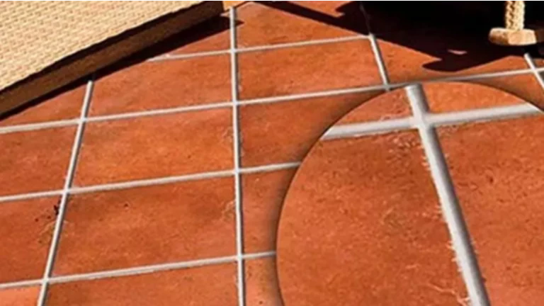 spárovací malty a silikony